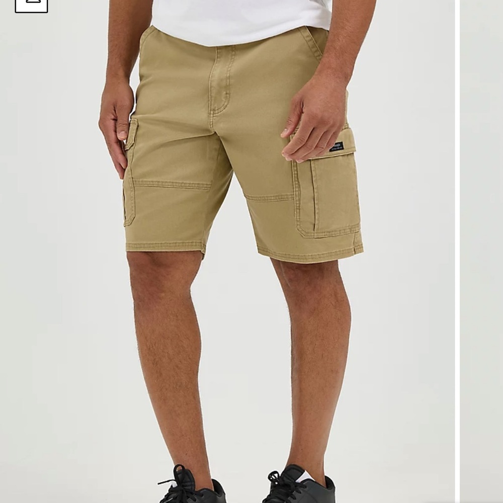 NEW wrangler beige elm low stretch 5 star Men's Tan Cargo Shorts size 48